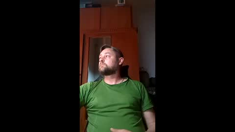 Snapshot of _lastjedi_ chatting on 04.10.26 OBI-WAN online show from 04.10.26