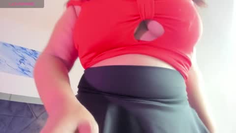 Lauralove online show from 03.04.25