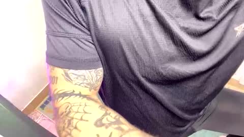 Layne online show from 11.05.25