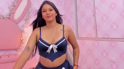  Lia Swan  online show from 12.18.25