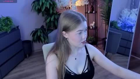 _liilcrystal_ online show from 07.04.26
