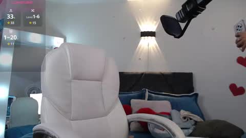 Lili  online show from 02.21.25