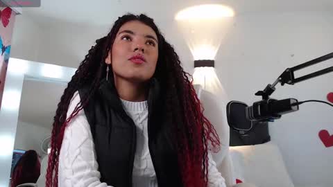 Lili  online show from 02.24.25