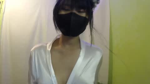 Snapshot of _lilies_gigi_ chatting on 01.16.25 _lilies_gigi_ online show from 01.16.25