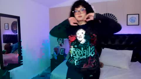 Liily online show from 04.08.26