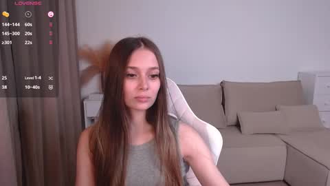 Snapshot of _little_imp_ chatting on 09.30.25 Amelia online show from 09.30.25