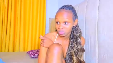 Littlevenus online show from 03.04.26