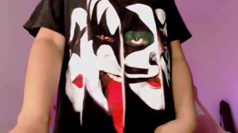 Snapshot of _lloou_ chatting on 03.11.25 Sofia 3 online show from 03.11.25