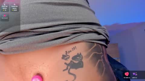 Snapshot of _louane_bour chatting on 01.31.25 Laura Independent Model online show from 01.31.25