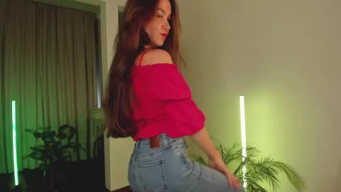 Snapshot of _lovely_lady chatting on 10.12.25 Alice online show from 10.12.25
