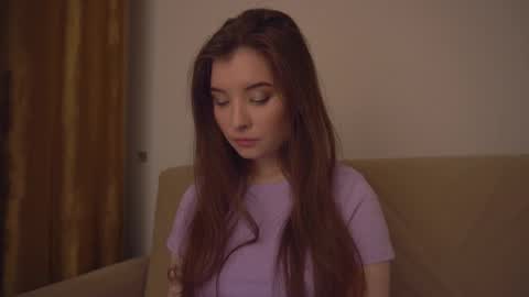 Snapshot of _lovelyen chatting on 10.31.25 Alice online show from 10.31.25