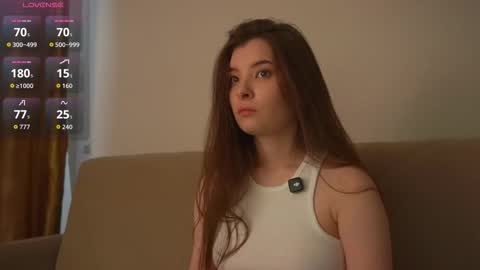 Snapshot of _lovelyen chatting on 11.02.25 Alice online show from 11.02.25