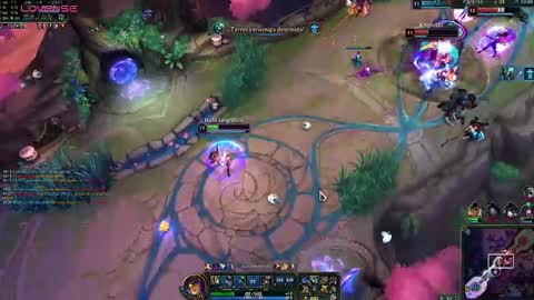 Queen.  Help me reach 100 thumbs up  online show from 11.30.25