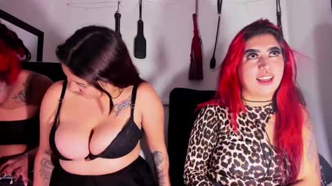 Snapshot of _luna_parisi chatting on 12.21.24 MISS LUNA online show from 12.21.24