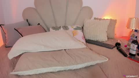 Snapshot of _luuciana_ chatting on 05.16.26 _luuciana_ online show from 05.16.26