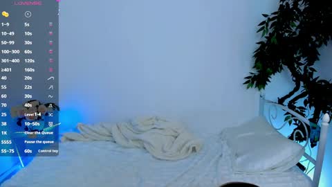 Snapshot of _mari_so chatting on 03.23.26 Scarlett online show from 03.23.26