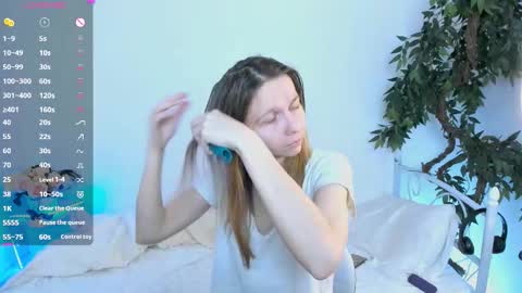 Snapshot of _mari_so chatting on 03.24.26 Scarlett online show from 03.24.26