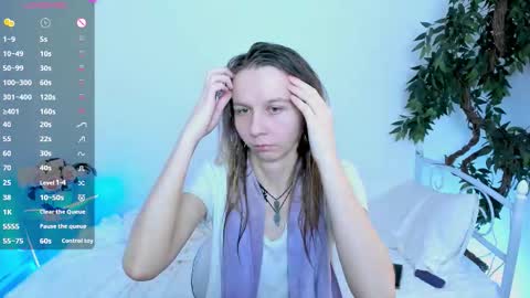 Snapshot of _mari_so chatting on 03.25.26 Scarlett online show from 03.25.26