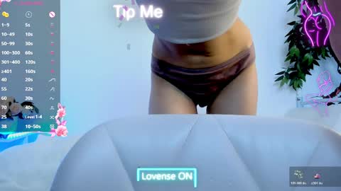 Snapshot of _mari_so chatting on 04.01.26 Scarlett online show from 04.01.26