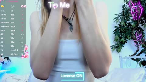 Snapshot of _mari_so chatting on 04.02.26 Scarlett online show from 04.02.26