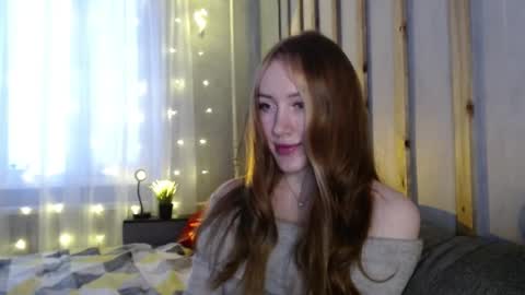 Snapshot of _marianne_ chatting on 12.20.24 online show from 12.20.24