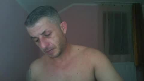 Snapshot of _marrrio chatting on 12.15.24 _marrrio online show from 12.15.24