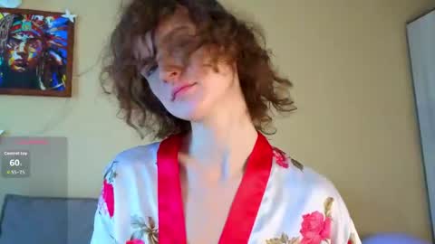 Snapshot of _masterpiece__ chatting on 05.17.26 Sophia online show from 05.17.26