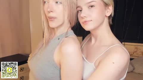 Snapshot of _medal_of_horny_ chatting on 06.24.26 Elva and Kate online show from 06.24.26