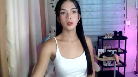 Snapshot of _mellyxxx chatting on 03.29.26 Melly online show from 03.29.26