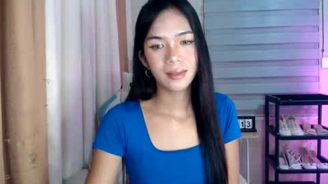 Snapshot of _mellyxxx chatting on 04.14.26 Melly online show from 04.14.26