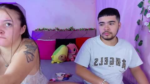  Mia y Mike  online show from 09.23.25