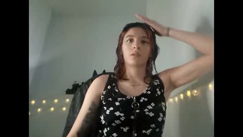 Snapshot of _mia_foster1 chatting on 01.12.25 Mia-foster online show from 01.12.25