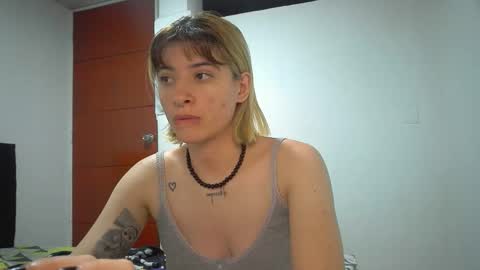 Mia-foster online show from 04.26.26