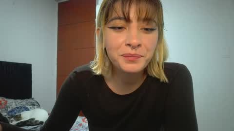 Snapshot of _mia_foster1 chatting on 05.11.26 Mia-foster online show from 05.11.26