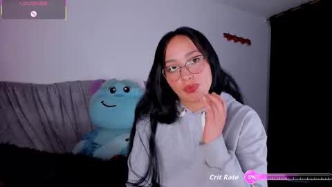 Snapshot of _mia_kiis_ chatting on 02.25.26 _mia_kiis_ online show from 02.25.26