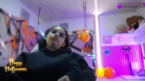  Mia  online show from 11.01.25