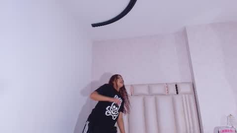 Mia  online show from 06.24.26