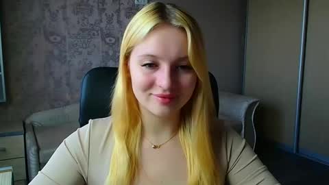 Snapshot of _mila_la_ chatting on 05.02.26 Melanie online show from 05.02.26