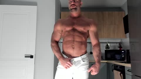 _miles19 online show from 04.09.26