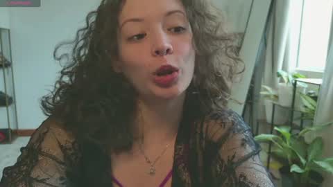 Snapshot of _missmariaa_ chatting on 07.12.26 Mara Independent model online show from 07.12.26