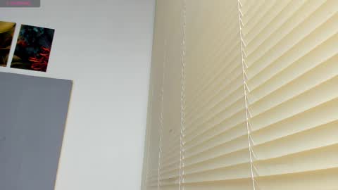 _molly_rosse_ online show from 10.27.25