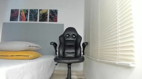 _molly_rosse_ online show from 02.10.26