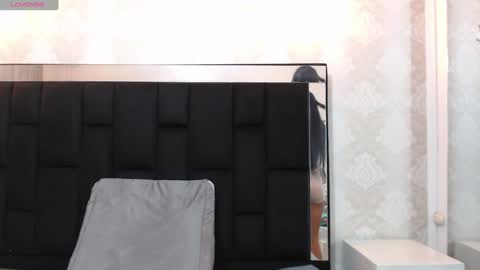 Molly online show from 01.17.25