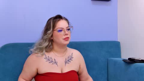 Snapshot of _mooncake chatting on 02.14.26 Fiona online show from 02.14.26