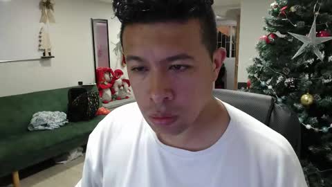 Snapshot of _mr_panda_ chatting on 12.04.25 Panda online show from 12.04.25