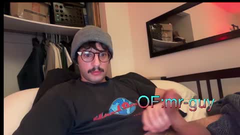 Snapshot of _mrguy_ chatting on 06.09.26 _mrguy_ online show from 06.09.26