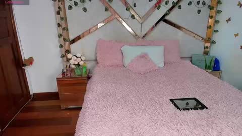 Natasha Rodriguez independent model online show from 09.19.25