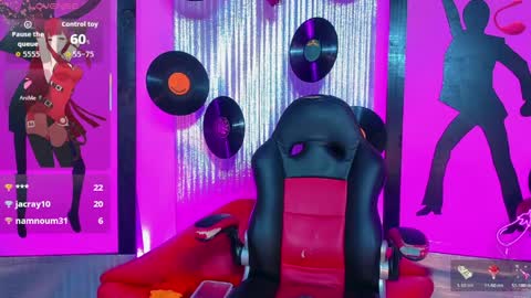 Nicky  Please help me with your thumbs up its importan online show from 04.09.26