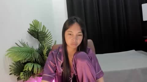 Nicole online show from 01.10.26