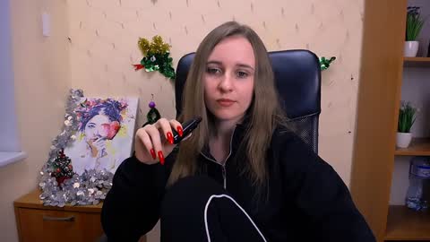 Snapshot of _nicole_new chatting on 12.24.24 Nica online show from 12.24.24